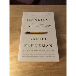 Thinking, Fast and Slow - Paperback By Kahneman, Daniel